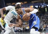 今年会平台-步行者客场击败雄鹿，奥拉迪波砍分