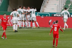 今年会平台-塞维利亚客场告捷，连续取得胜利稳坐积分榜榜首的简单介绍