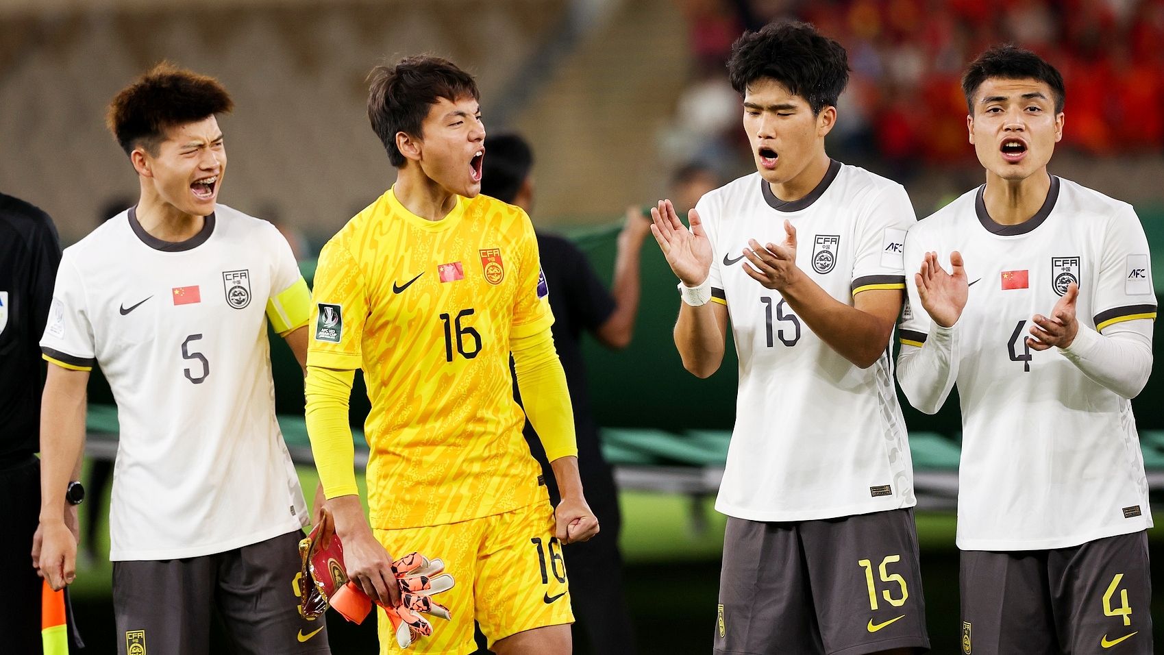 亚洲足坛大赛陷入激烈角逐，战局殷切的简单介绍