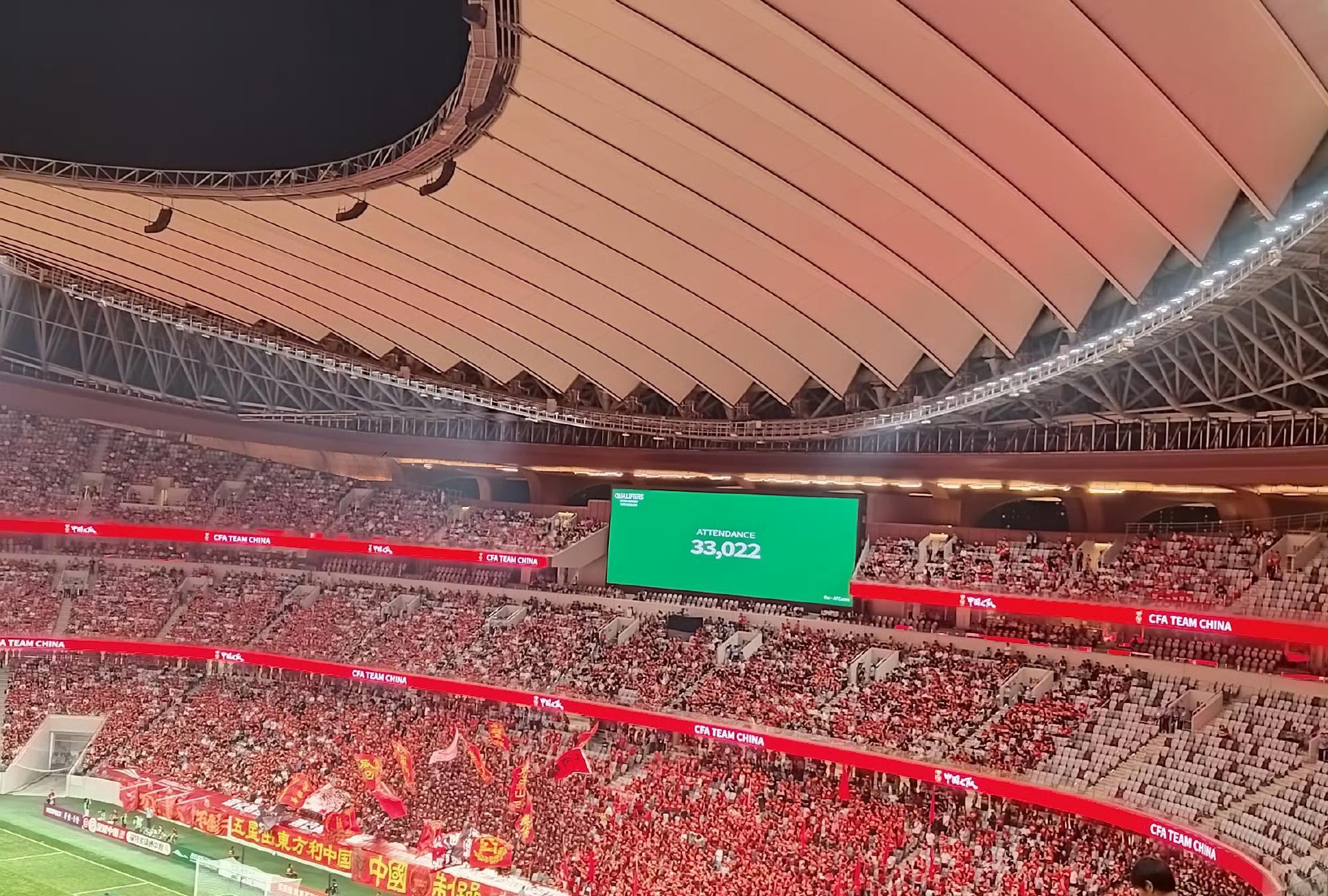 国内俱乐部在国际赛事中实力强劲连胜取胜