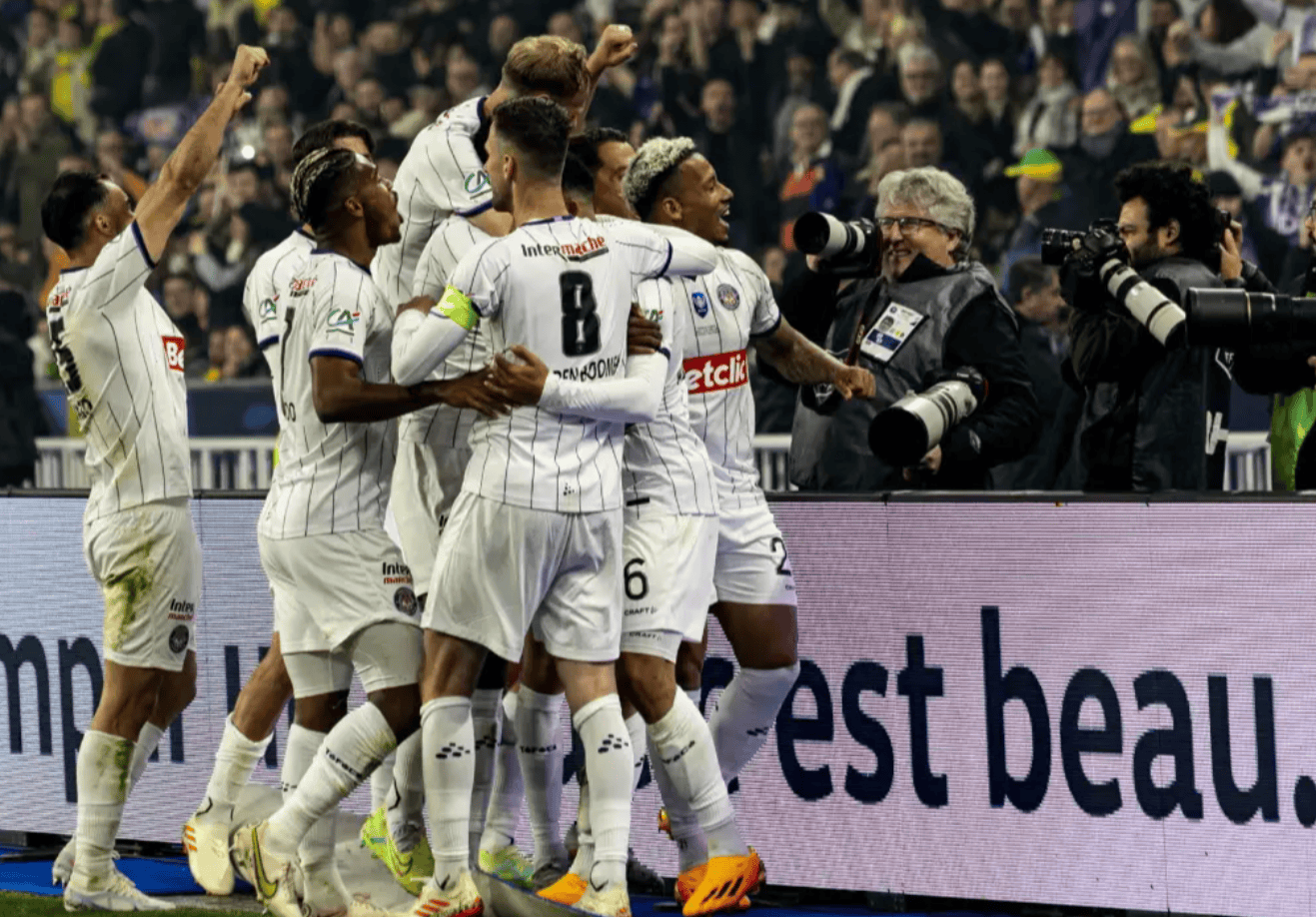 包含里昂主场不敌对手,法甲积分遭到侵蚀的词条 包含里昂主场不敌对手,法甲积分遭到侵蚀的词条