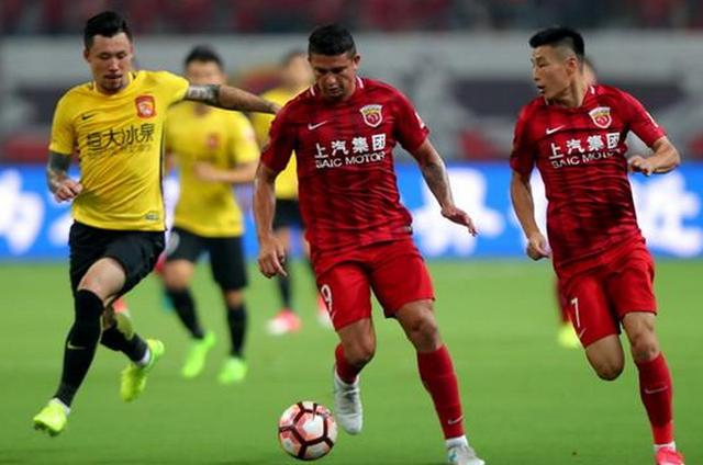 关于汉城FC壮举获得亚冠胜利，晋级可能性大增的信息